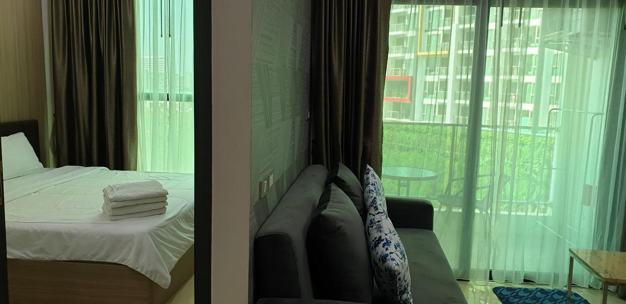Dusit Grand Condo View Pantai Jomtien Bagian luar foto