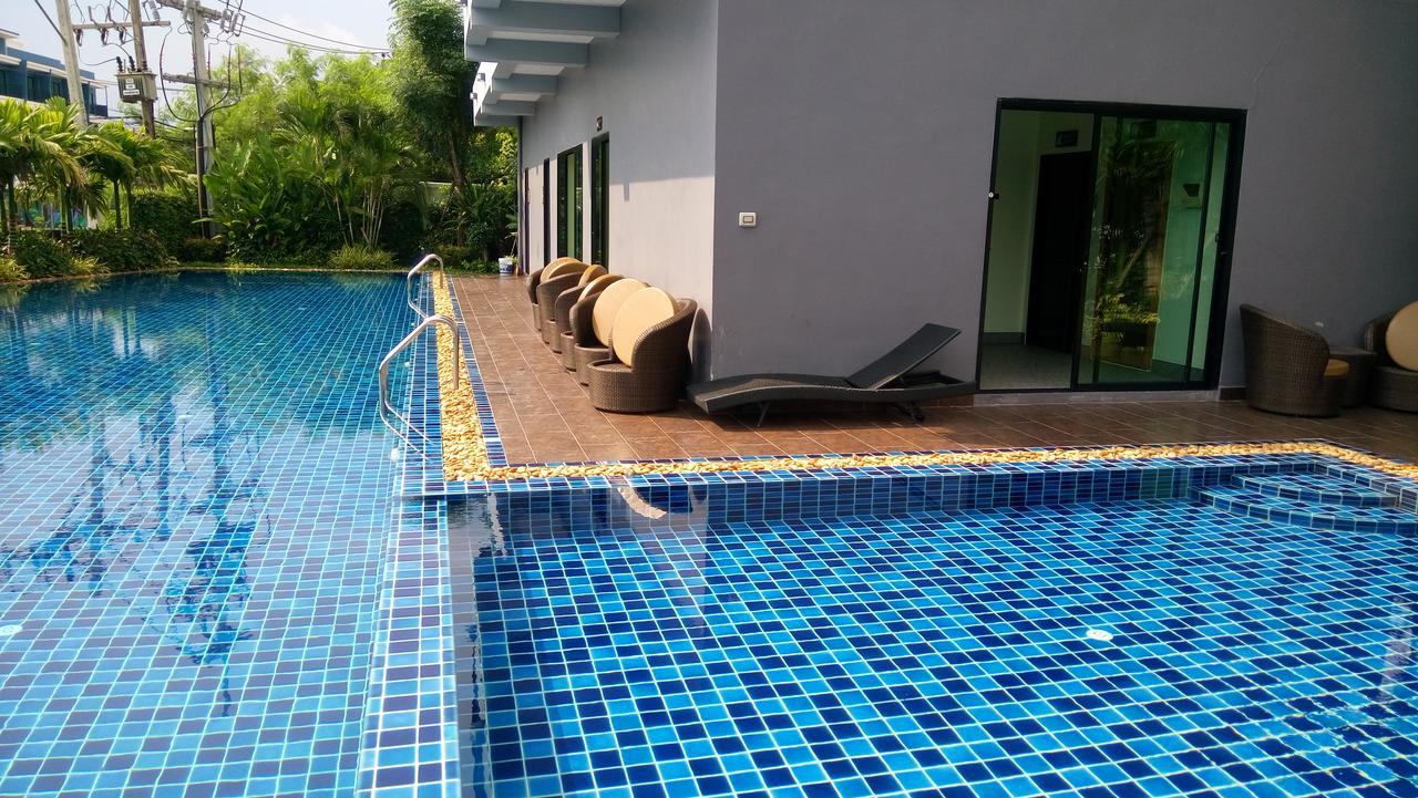 Dusit Grand Condo View Pantai Jomtien Bagian luar foto