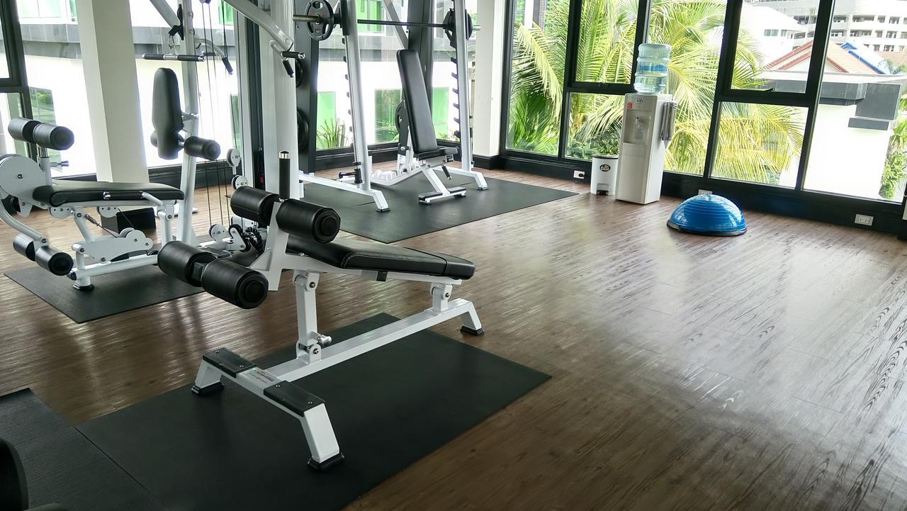 Dusit Grand Condo View Pantai Jomtien Bagian luar foto