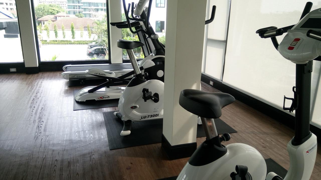 Dusit Grand Condo View Pantai Jomtien Bagian luar foto