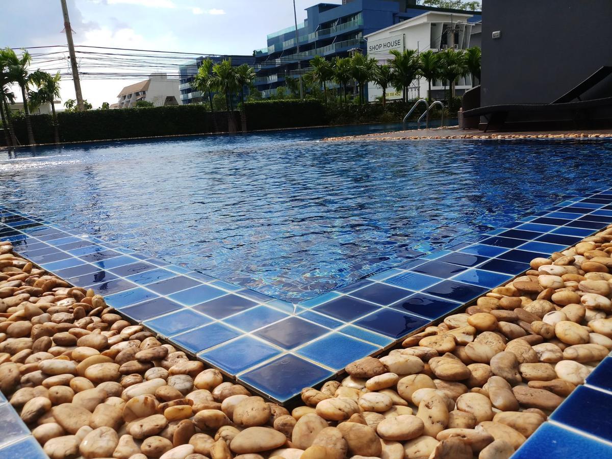 Dusit Grand Condo View Pantai Jomtien Bagian luar foto